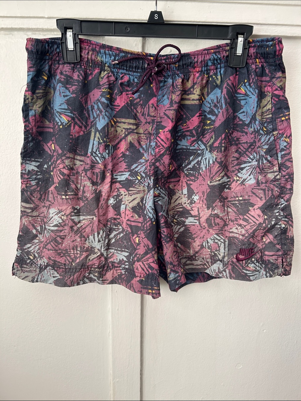 Nike Shorts Unisex Rare Vintage 90s Spell Out Firework Print Running Baggie Med